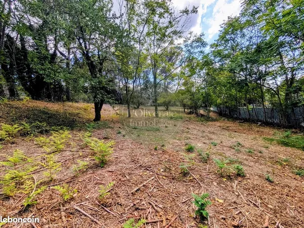 Terrain 680 m² Belcodène