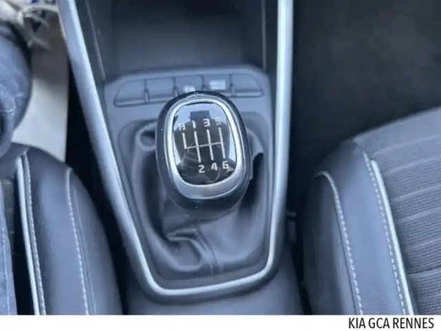 Kia Stonic 1.0 t-gdi 120ch mhev gt line — photo 9