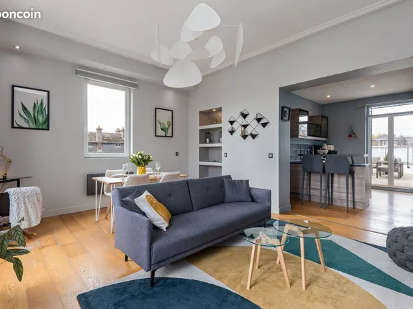T2 MEUBLÉ RUE BIHOREL - TERRASSE 40 m² - PARKING PRIVÉ - INTERNET INCLUS