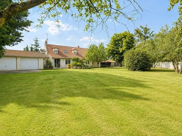 Propriété 6 pièces 221 m²