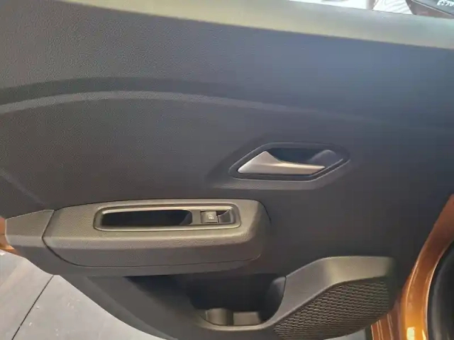 Dacia Sandero eco-g 100 — photo 20