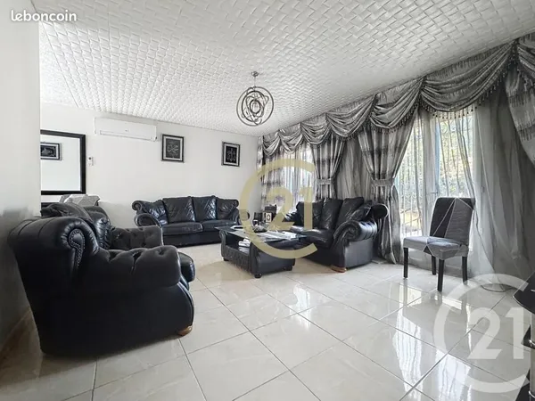 Maison 6 pièces 122 m²