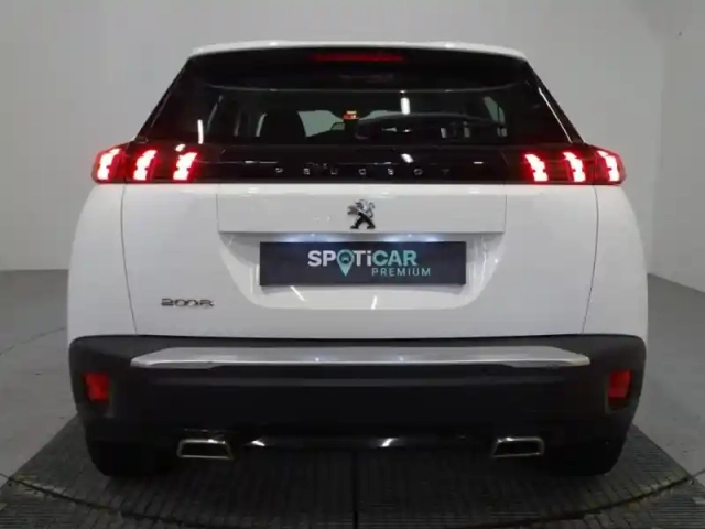 Peugeot 2008 1.2 puretech 130ch s&amp;s active business eat8 7cv — photo 4