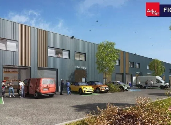 Local d'activité 2 pièces 9372 m²
