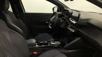 Peugeot 208 e-208 136ch GT (2023) — photo 15