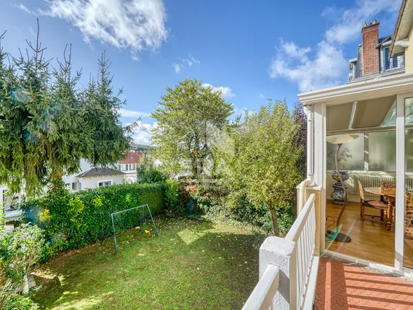 Maison 6 pièces 181 m²
