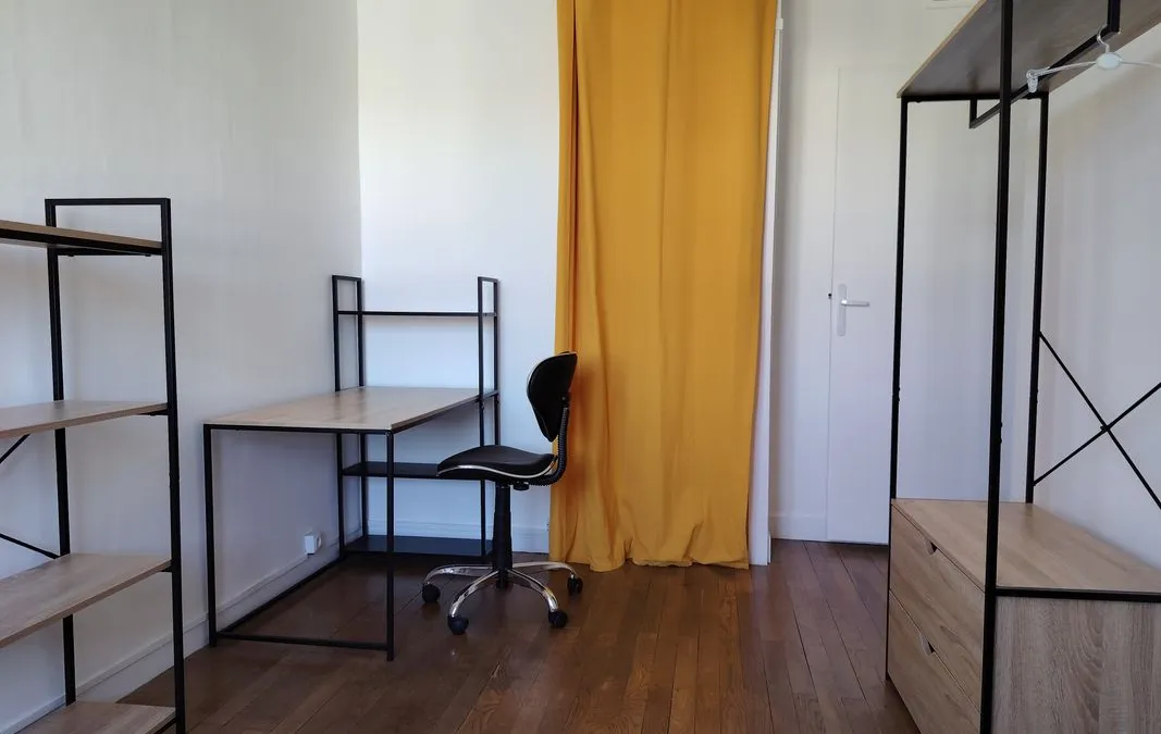 Photo 3