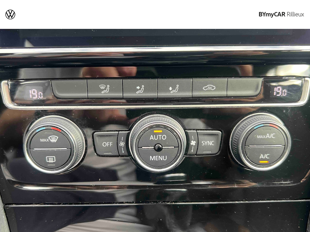 Volkswagen Golf 1.0 TSI 110 — photo 22