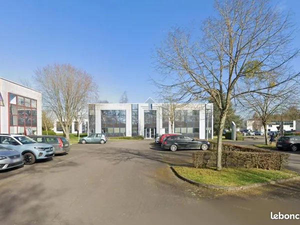 Bureau 340 m²
