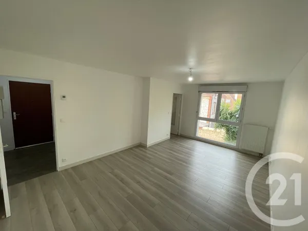 Studio 1 pièce 33 m²