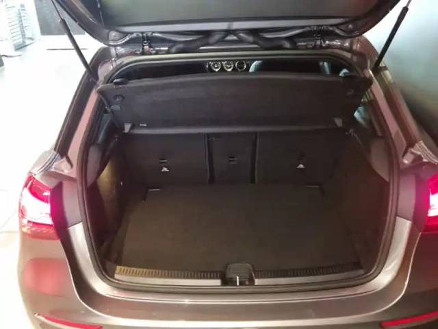 Mercedes Classe A 180 d progressive line — photo 40