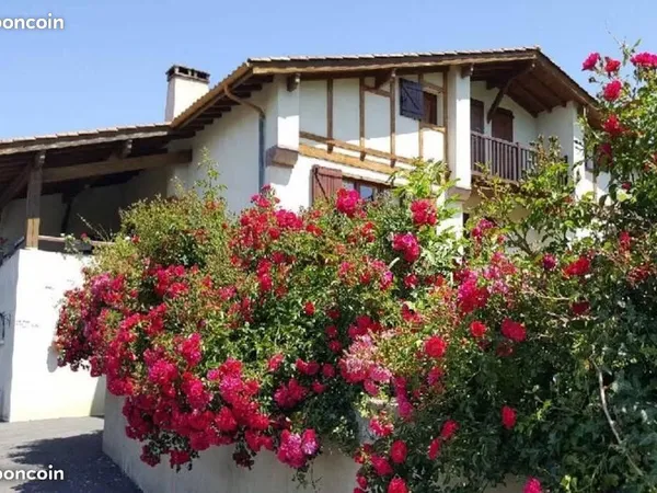 Maison à Ascain (près de Saint-Jean-de-Luz) plus 2 Appartement independent