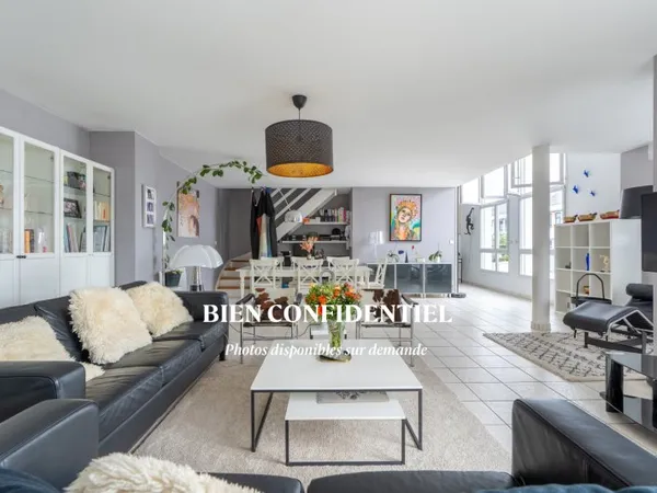Magnifique appartement T6 en duplex Volumes, confort et garages