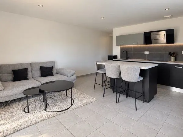 Appartement T3 rénové avec terrasse et garage - Lovagny