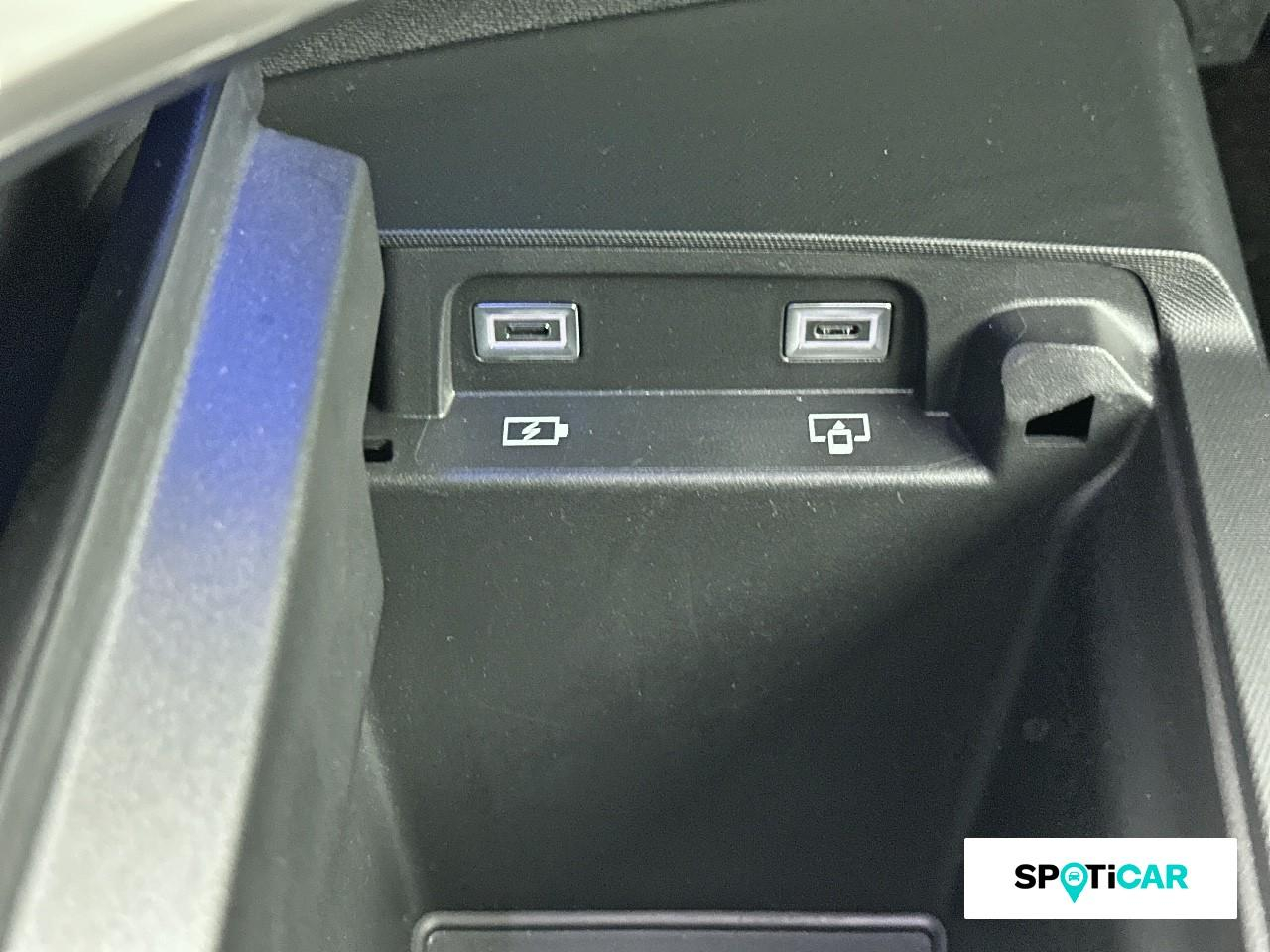 Peugeot 3008 electrique 210ch batterie 73 kwh gt — photo 18