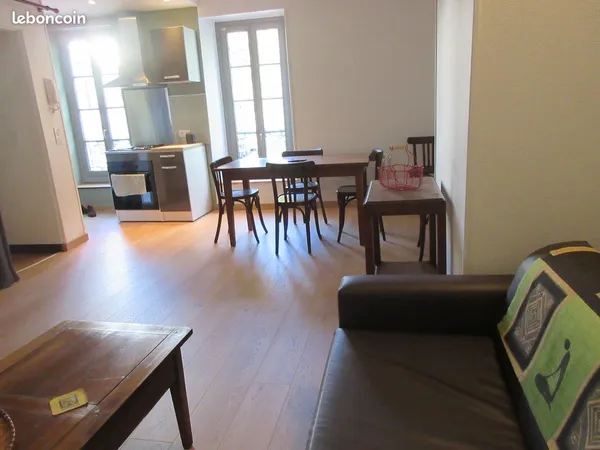 T3 Triplex meublé à l'année