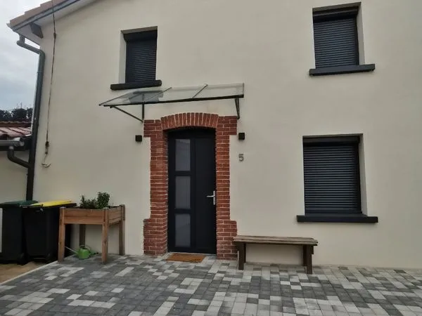 Maison de ville avec terrasse