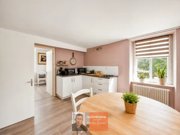 Appartement 3 pièces - 92 m² - Terrasse - Véranda - Combles aménageables - Chaussin