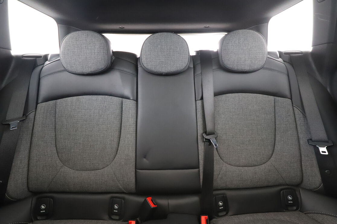 MINI Clubman One Finition Chili BVA6 — photo 14