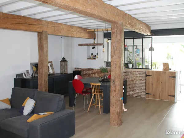 Maison 6 pièces 195m²