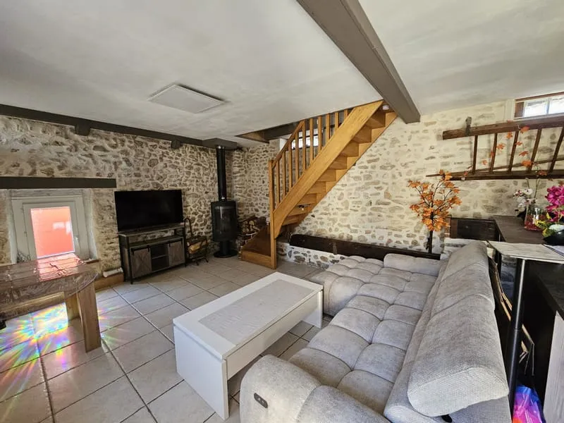Photo 3
