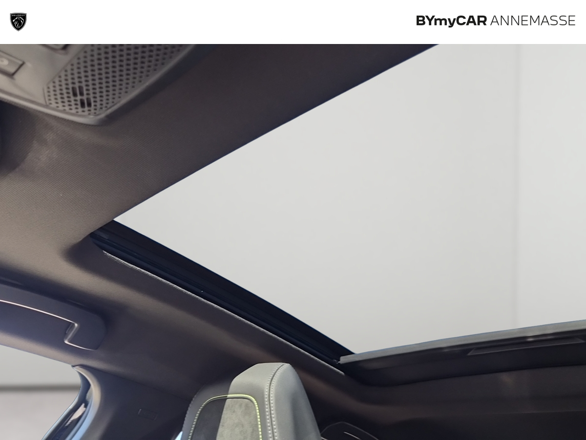 Peugeot 2008 Hybrid 145 e-DCS6 — photo 20