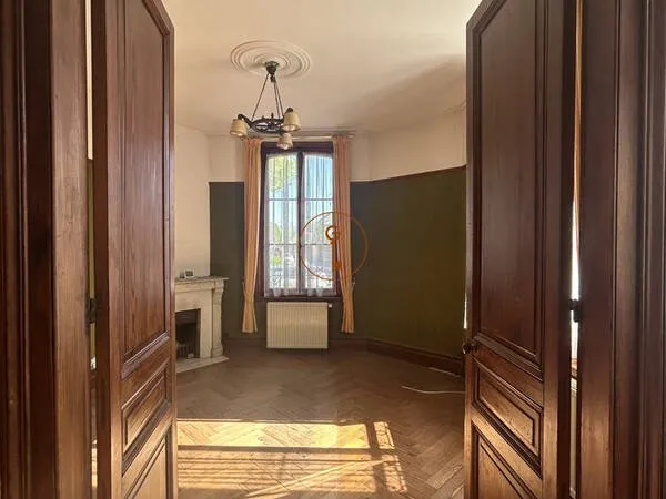 Maison 7 pièces 136 m²