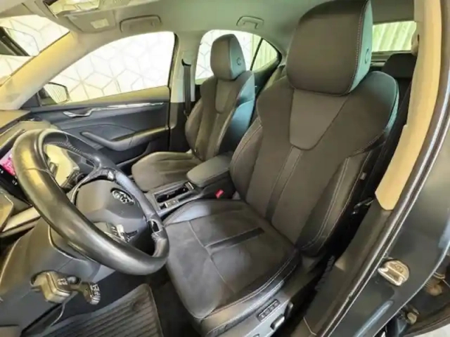 Skoda Octavia 2.0 tdi 150 ch dsg7 — photo 12