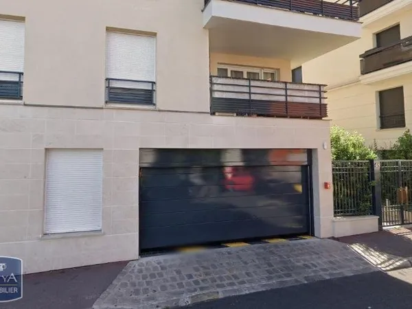 Stationnement Location Issy-les-Moulineaux   100€