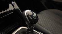 Peugeot 208 1.2 PureTech 100ch S&S Allure — photo 29