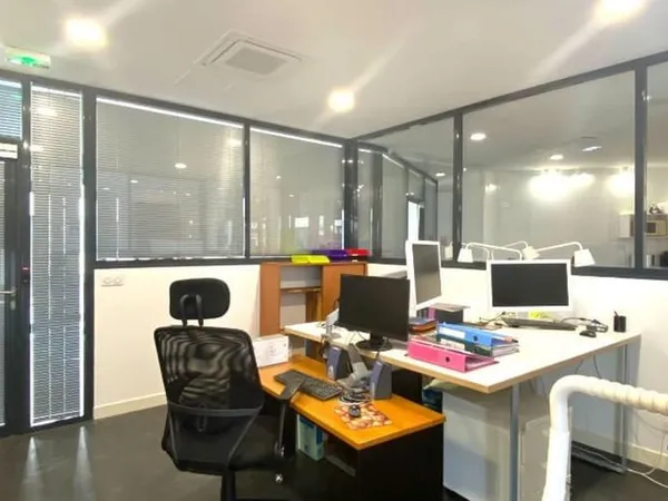 Local commercial 135 m²