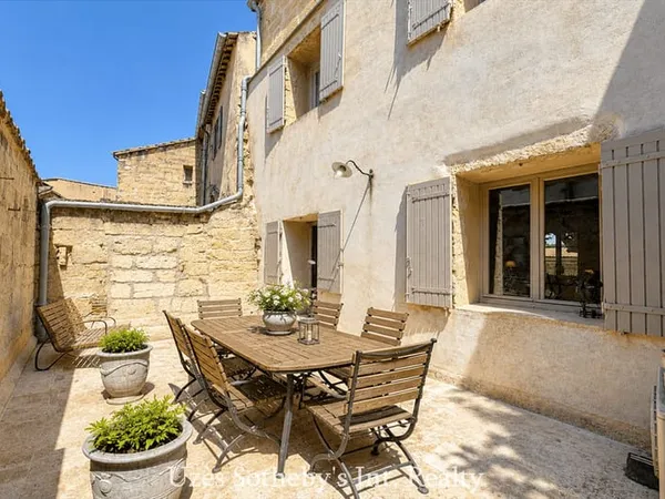 Maison de ville 6 pièces 170 m²