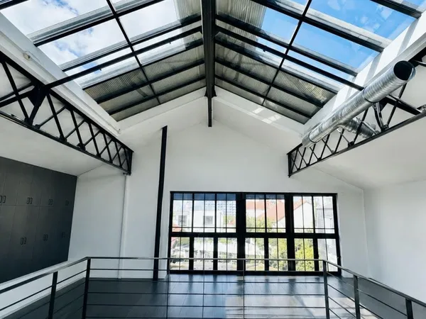 Vente Boutique/Local commercial 240 m²