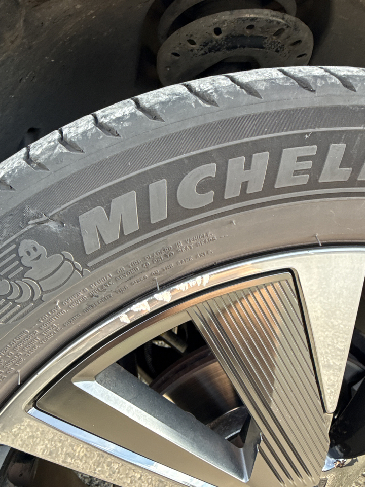 Peugeot 2008 PureTech 130 S&amp;S EAT8 — photo 45