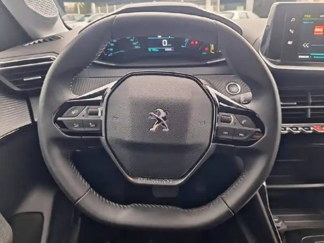 Peugeot 208 electrique 50 kwh 136ch — photo 31