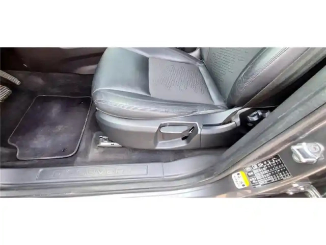 Land Rover Discovery Sport mark ii td4 150ch — photo 11