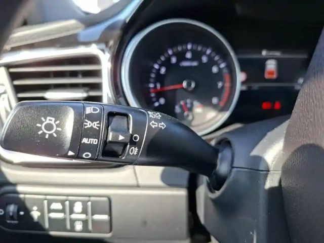Kia Xceed 1.5 t-gdi 140 ch bvm6 — photo 30