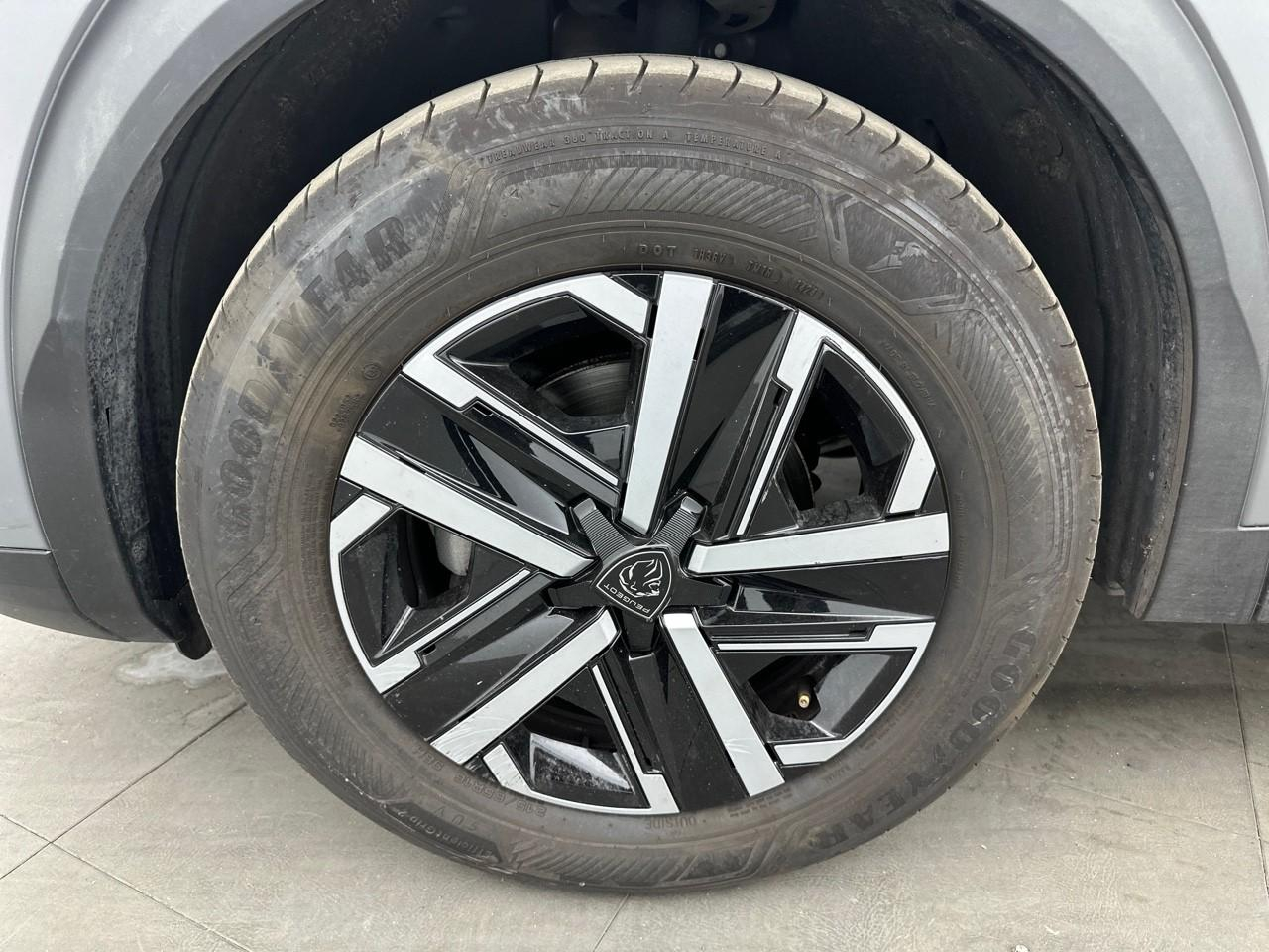 Peugeot 2008 puretech 100 s&s bvm6 active — photo 14
