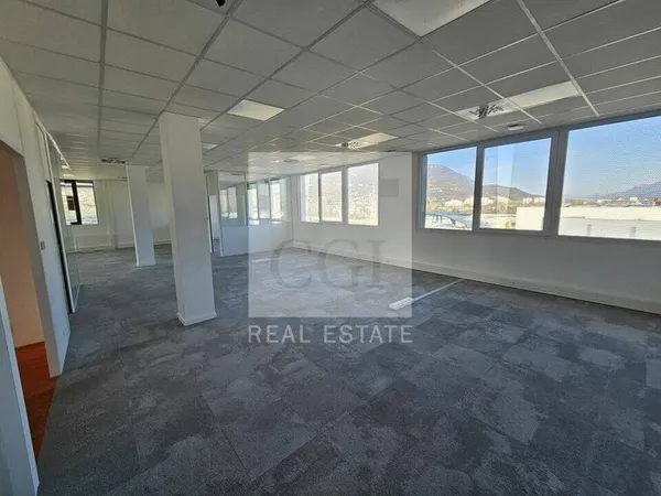 Bureaux 407 m²