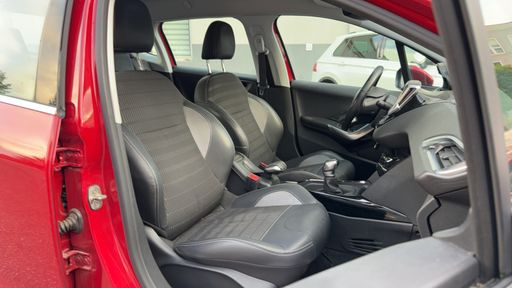 Peugeot 2008 1.2 PureTech 110 - Allure – 2018 – 106566 km – Essence – Boîte Manuelle — photo 20