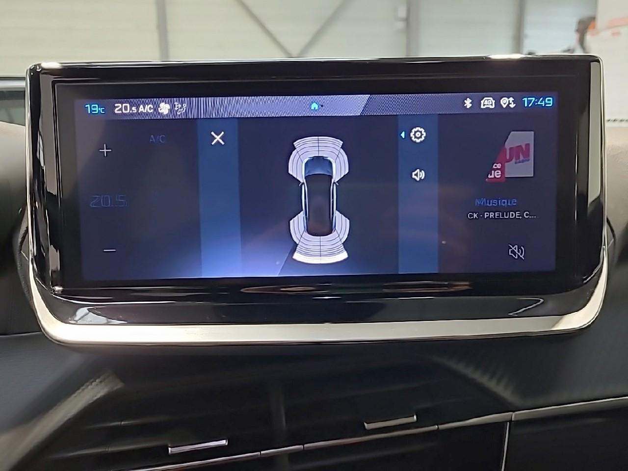 Peugeot 2008 hybrid 145 ch e-dcs6 allure — photo 18