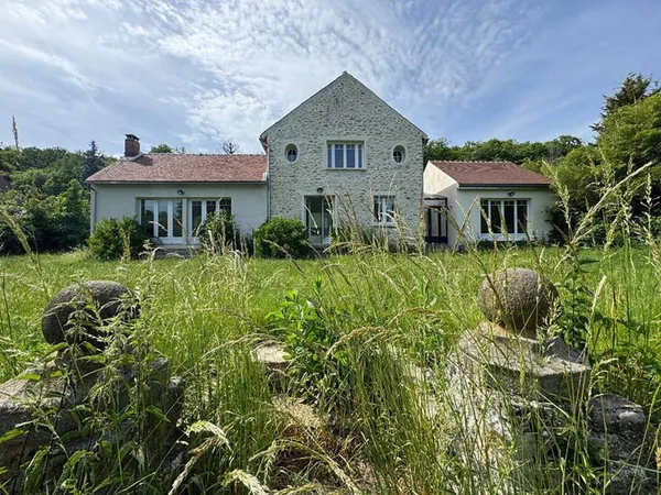 Maison 9 pièces 217 m²
