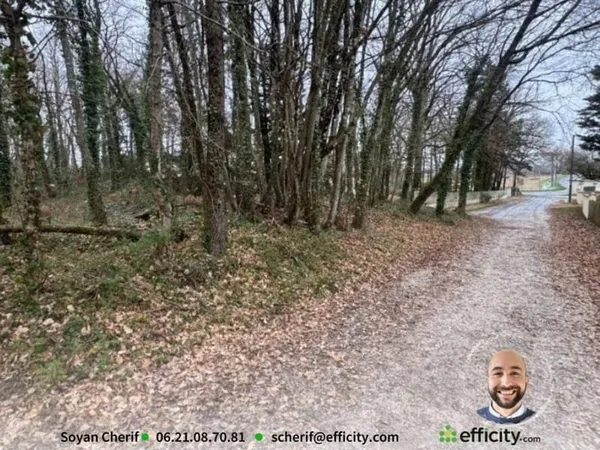 Terrain 2348 m²