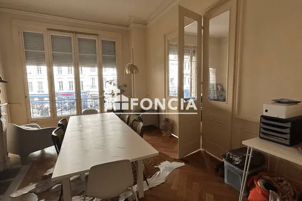 Appartement 5 pièces 141 m²