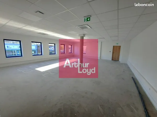 Bureaux 95 m² COURNON D'AUVERGNE