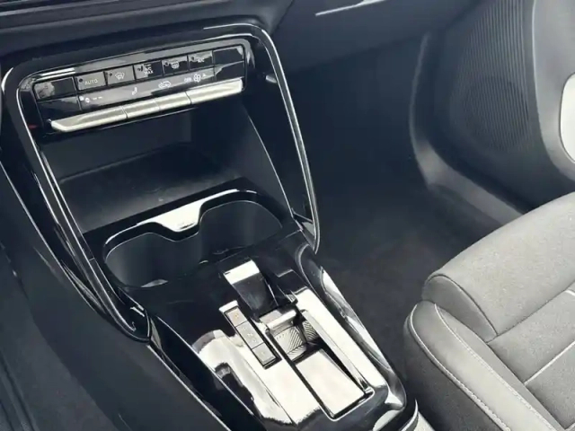 Citroën C3 hybride 110 ch e-dcs6 — photo 17