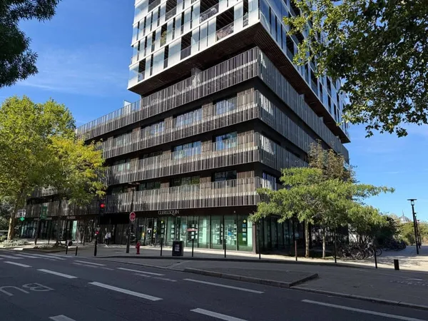 Bureaux 345 m²