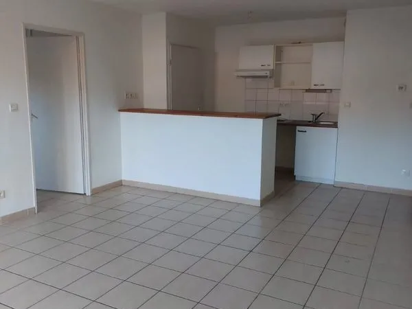 BERGERAC (DORDOGNE) Bel appartement T4 en Rez-de-jardin