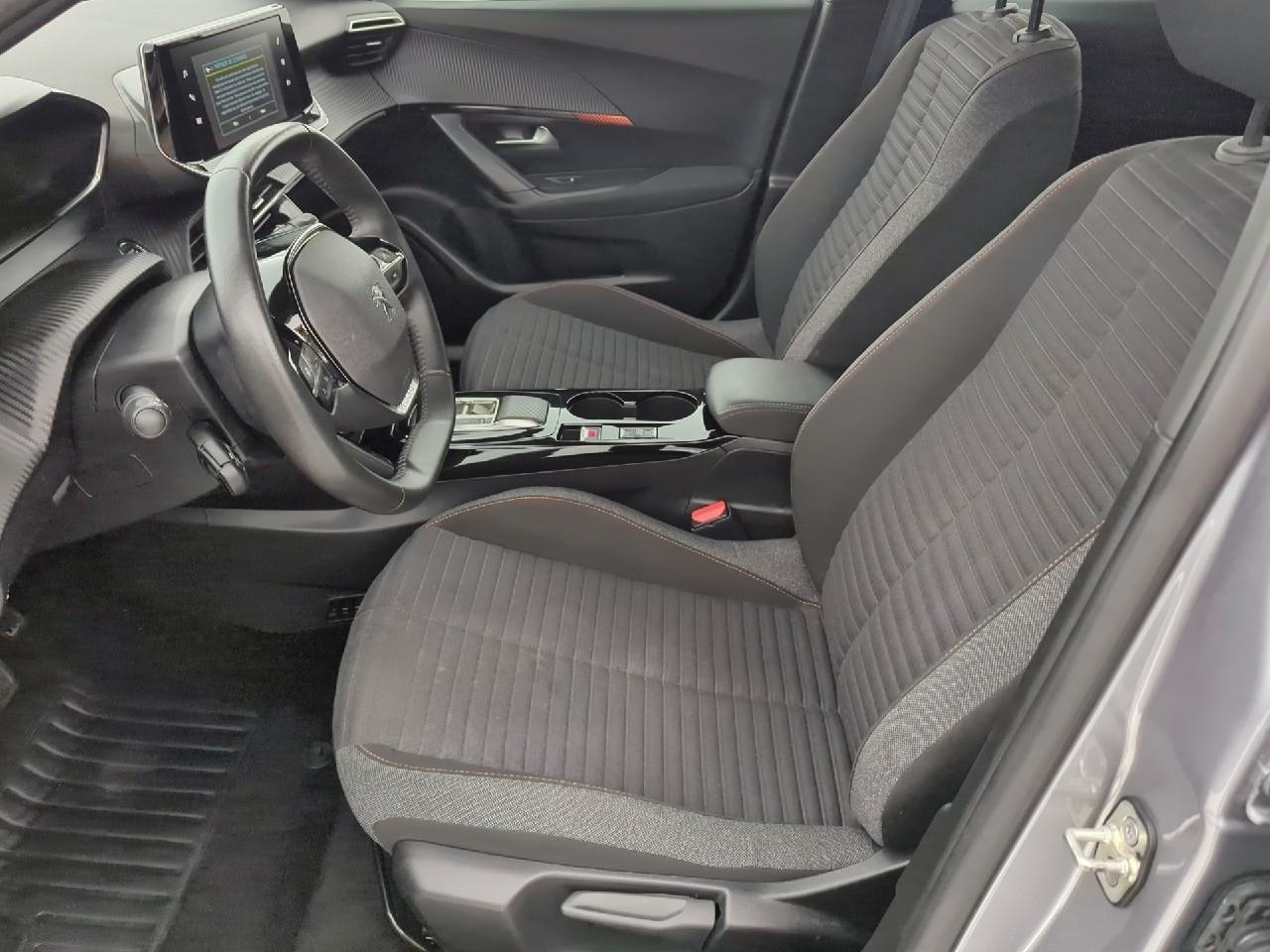 Peugeot 2008 electrique 136 ch active pack — photo 9