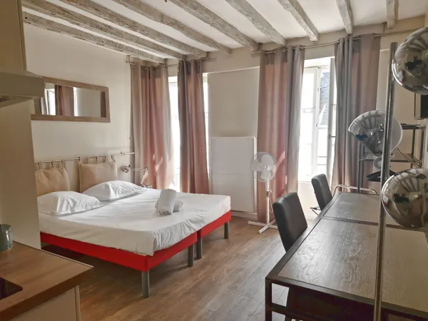 ORLEANS CENTRE HISTORIQUE - IMMEUBLE DE RAPPORT CLE EN MAINS